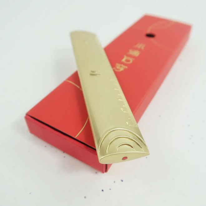 陈专业出版社的美编部门能干多少事儿？！PG麻将胡了2模拟器从图书装帧到文创展(图1)