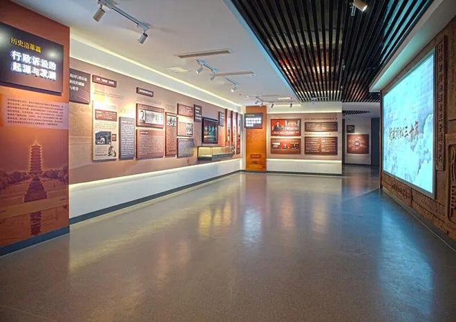 陈专业出版社的美编部门能干多少事儿？！PG麻将胡了2模拟器从图书装帧到文创展(图3)