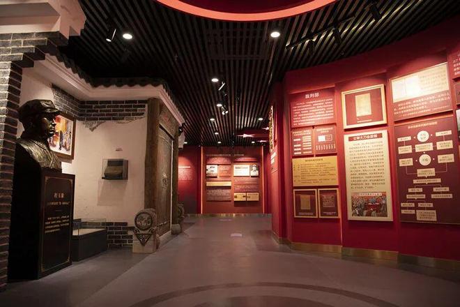 陈专业出版社的美编部门能干多少事儿？！PG麻将胡了2模拟器从图书装帧到文创展(图9)